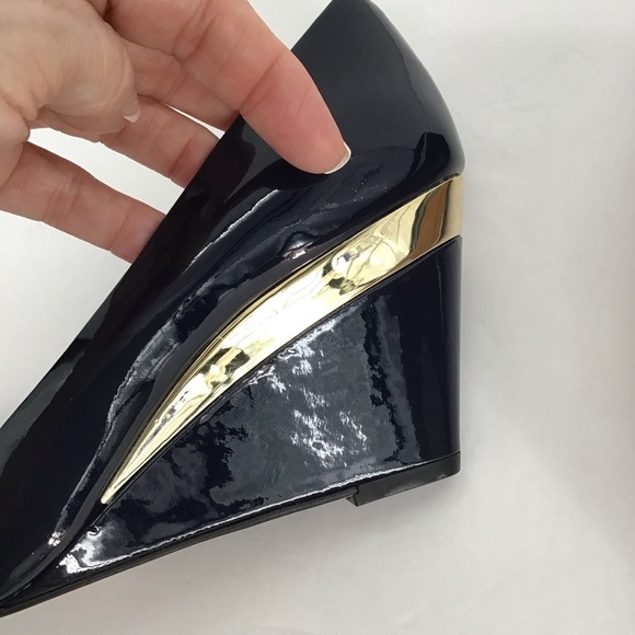 Vince Camuto Veny Patent Leather Open Toe Wedge Heel Black NWT Size 8 - Picture 8 of 11
